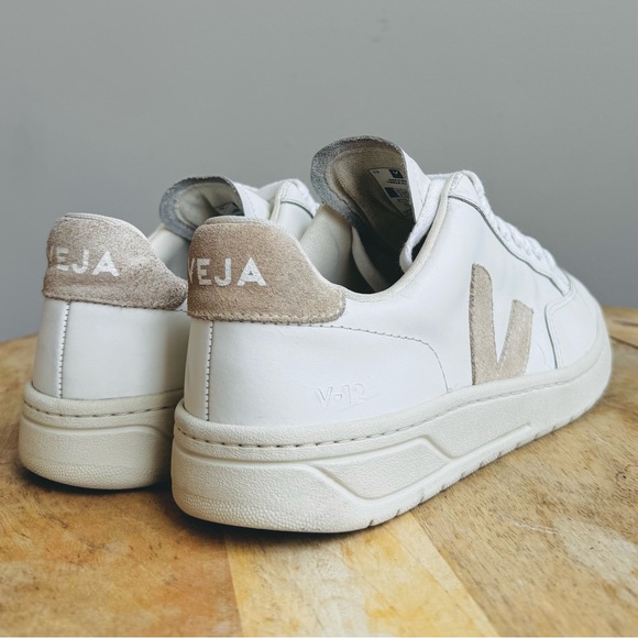 Veja V12 Sneakers Women Size 9 White Beige Learher Lace Up Shoes - Picture 5 of 13